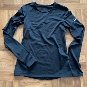 Women’s Nike dri  fit sz M warm base layer